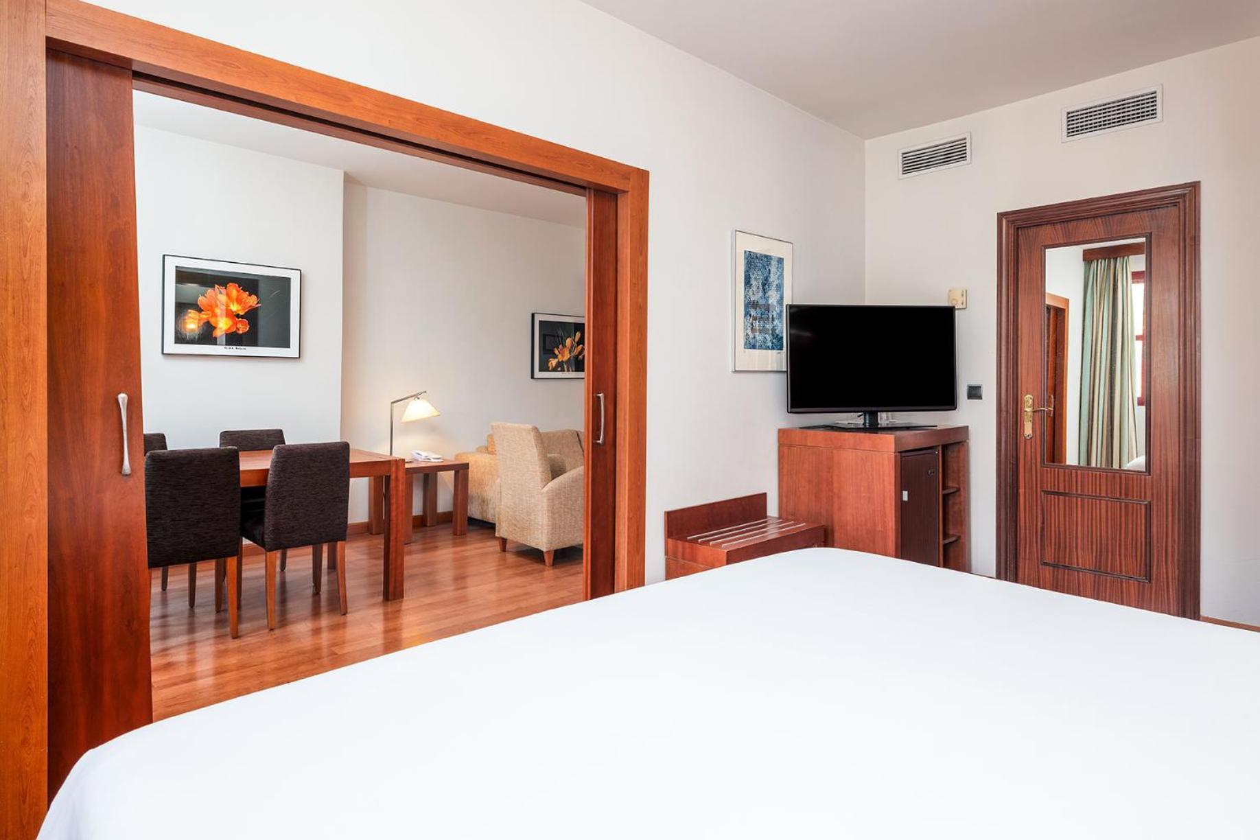 Hotel Senator 3*